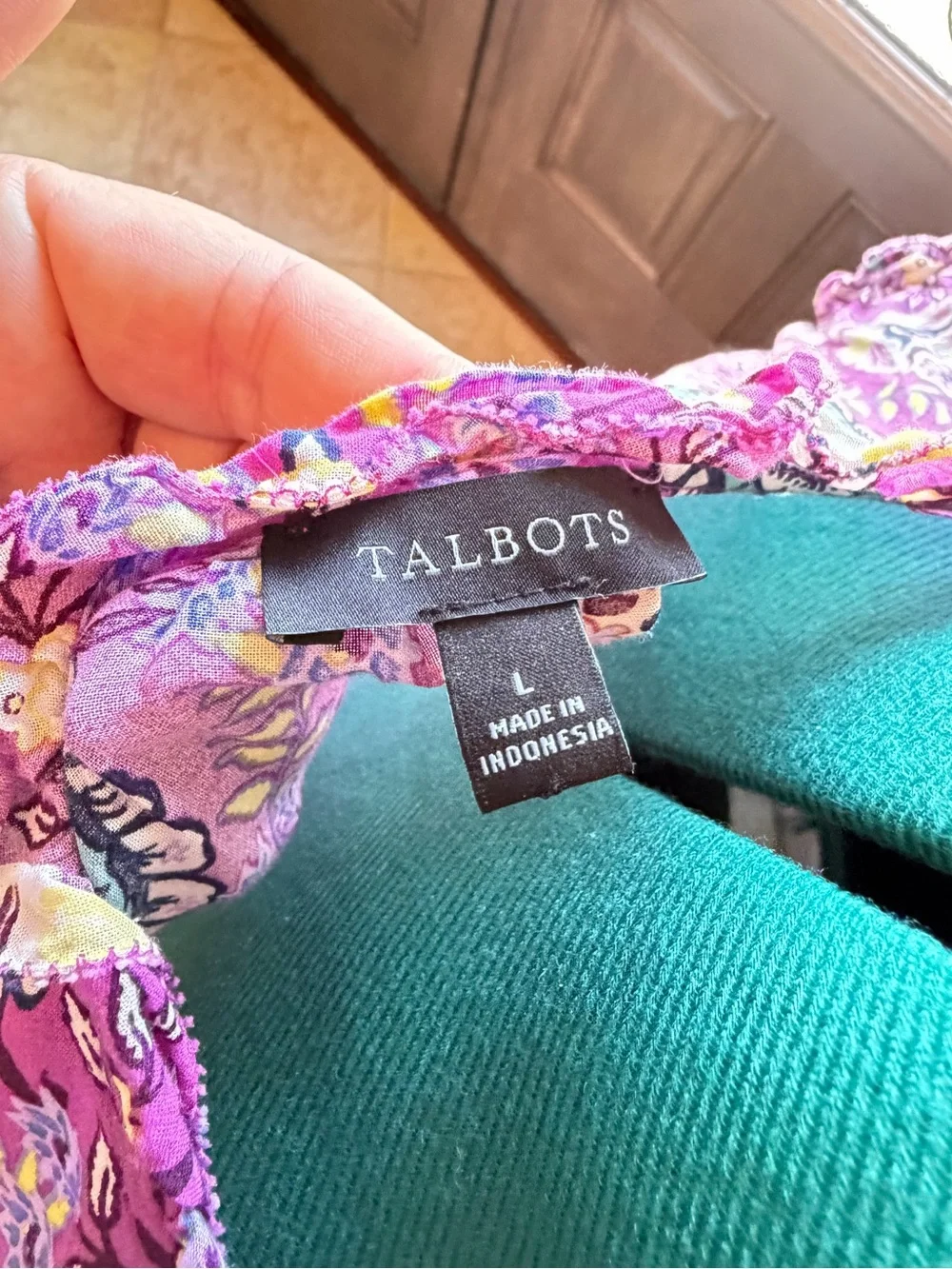 Talbots Purple Floral and Paisley Patterned Ruffle sleeveless blouse Size Large - Picture 3 of 4